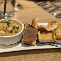 BJ's Restaurant & Brewhouse - Garlic Shrimp With Parmesan Toast