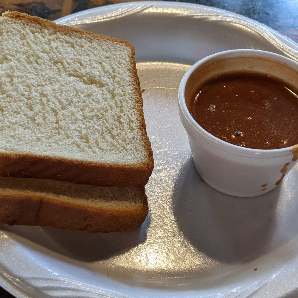 Dreamland BBQ - Complimentary bread and BBQ sauce - Barbeque Near Me - Birmingham, Alabama Dreamland BBQ - Complimentary bread and BBQ sauce - Barbeque Near Me - Birmingham, Alabama