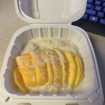 Simply Fresh Thai - Mango sticky rice - Thai Near Me - Chula Vista, California Simply Fresh Thai - Mango sticky rice - Thai Near Me - Chula Vista, California