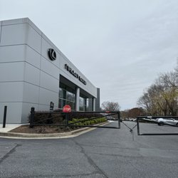Nalley Lexus Roswell - Closed gates