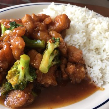 Tan' Chinese Restaurant - General Tso's Chicken - Chinese Near Me - Pullman, Washington