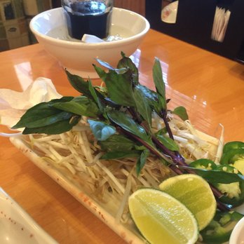 Pho 2006 - Double lime on the veggies and phat hand cut on jalapeños. - Vietnamese Near Me - Clovis, California
