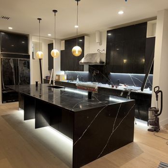 Tyler Home Remodeling - Luxury kitchen - General Contractors Near Me - Austin, Texas Tyler Home Remodeling - Luxury kitchen - General Contractors Near Me - Austin, Texas