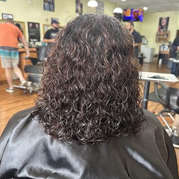 Timeless Cuts - Hair Salons Near Me - Spring Valley, California