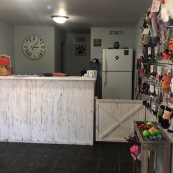 Biscuits & Bows Pet Spa - Pet Groomers Near Me - Minot, North Dakota Biscuits & Bows Pet Spa - Pet Groomers Near Me - Minot, North Dakota