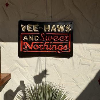 Chalmers - Bars Near Me - Austin, Texas