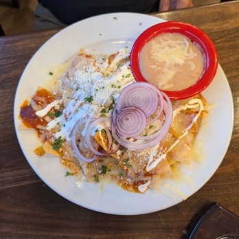 Casa Canela - Chilaquiles rojos - Mexican Near Me - Stevenson Ranch, California