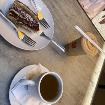 Bottega Italia - Tiramisu, americano, latte - Pizza Near Me - Temecula, California