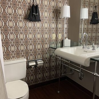 Hotel Derek - Hotels Near Me - Houston, Texas