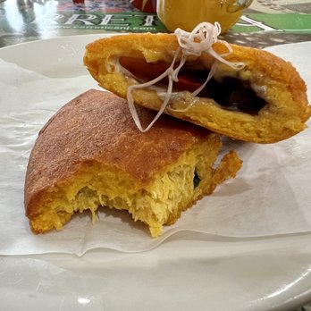 Carretica Restaurant - Empanadas...chicken & black bean w/cheese - Latin American Near Me - Paterson, New Jersey Carretica Restaurant - Empanadas...chicken & black bean w/cheese - Latin American Near Me - Paterson, New Jersey