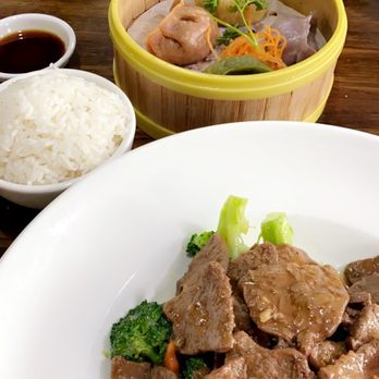 Veggie House - Broccoli soy beef & Mongolian Soy Beef w/ Veggie House Dumplings - Vegan Near Me - Chicago, Illinois Veggie House - Broccoli soy beef & Mongolian Soy Beef w/ Veggie House Dumplings - Vegan Near Me - Chicago, Illinois