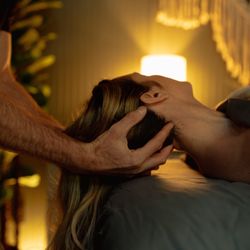 Harmony Ridge Healing - Client's love scalp massages.