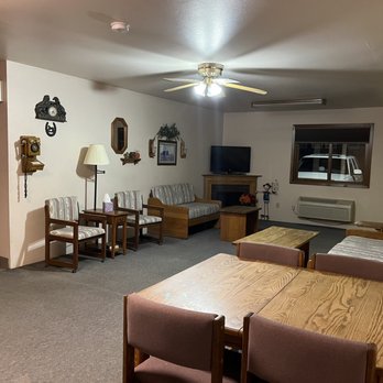 Motel West - Lounge area. - Hotels Near Me - Philip, South Dakota Motel West - Lounge area. - Hotels Near Me - Philip, South Dakota