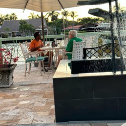Club Nibbles - Waterfront dining