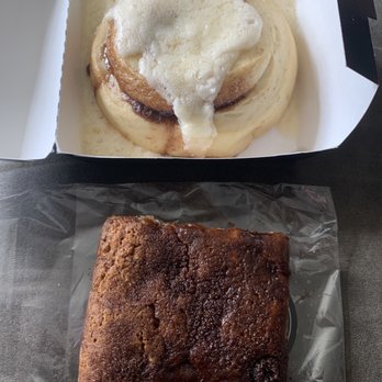 Cinnaholic - The Original and Chocolate Chip Banana Bread - Bakeries Near Me - Schaumburg, Illinois Cinnaholic - The Original and Chocolate Chip Banana Bread - Bakeries Near Me - Schaumburg, Illinois