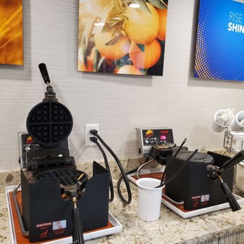 Comfort Inn Williamsburg Gateway - Waffle maker - Hotels Near Me - Williamsburg, Virginia Comfort Inn Williamsburg Gateway - Waffle maker - Hotels Near Me - Williamsburg, Virginia