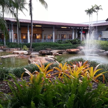 The Falls - Nice landscaping - Shopping Centers Near Me - Miami, Florida