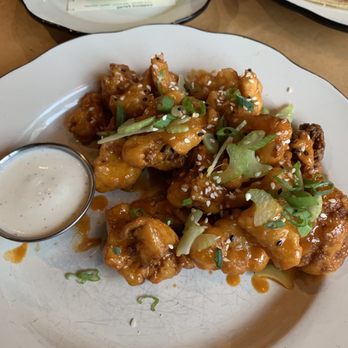 Hank's Downtown Dive - Crispy Cauliflower - Cocktail Bars Near Me - Cary, North Carolina