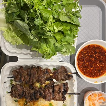 Huong Binh - Banh hoi thit nuong to go order - Vietnamese Near Me - Seattle, Washington