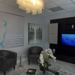 Priority You MD - Waiting area