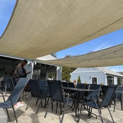 Evansburg Vineyards - More outdoor seating
