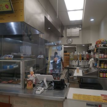 Hot Doggy Dog - Clean neat work station - Hot Dogs Near Me - Elizabeth, New Jersey Hot Doggy Dog - Clean neat work station - Hot Dogs Near Me - Elizabeth, New Jersey