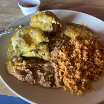 Rooster's - Stuffed avocados, one with cheese, the other with chicken. - Tex-Mex Near Me - Vega, Texas Rooster's - Stuffed avocados, one with cheese, the other with chicken. - Tex-Mex Near Me - Vega, Texas