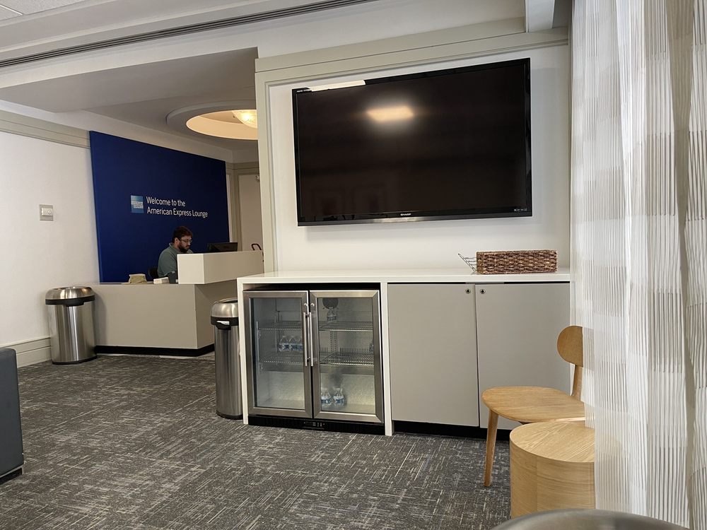AMERICAN EXPRESS LOUNGE Updated August 2024 16 Photos & 23 Reviews
