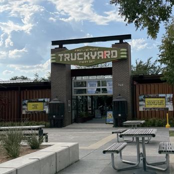Truck Yard - Food Trucks Near Me - Richardson, Texas Truck Yard - Food Trucks Near Me - Richardson, Texas