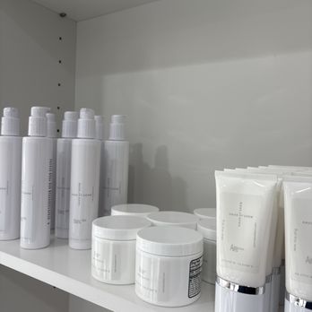 Dermclúb - Medical Spas Near Me - Newport Beach, California Dermclúb - Medical Spas Near Me - Newport Beach, California