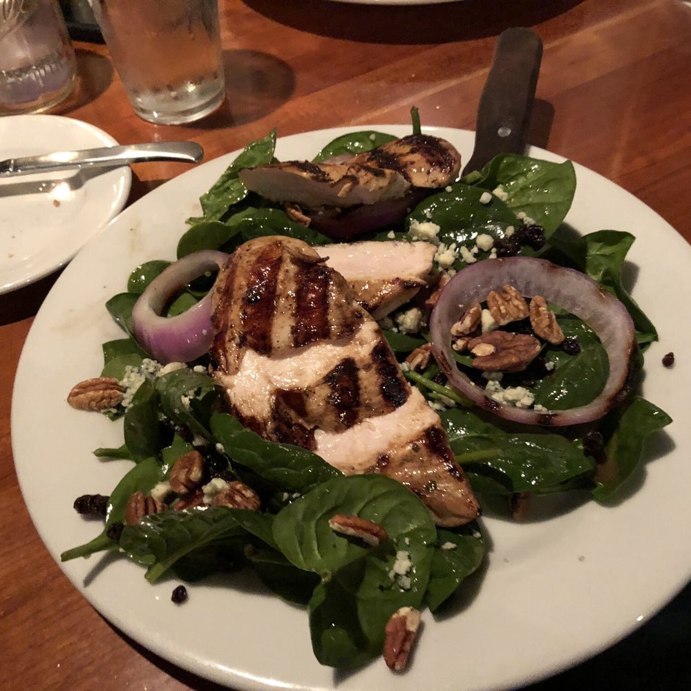 Boars Head Grill - Grilled chicken spinach salad - Seafood Near Me - Savannah, Georgia Boars Head Grill - Grilled chicken spinach salad - Seafood Near Me - Savannah, Georgia