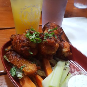 Maui Brewing - Hot Wings - Brewpubs Near Me - Lahaina, Hawaii Maui Brewing - Hot Wings - Brewpubs Near Me - Lahaina, Hawaii