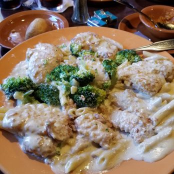 iAlive - Chicken,  broccoli alfredo - Comfort Food Near Me - Rehoboth, Massachusetts