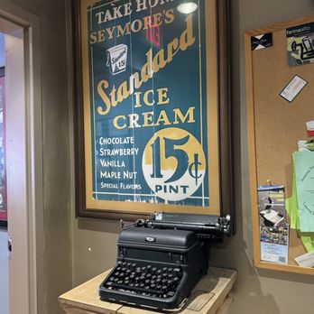 The Range Cafe - Vintage typewriter - New Mexican Cuisine Near Me - Albuquerque, New Mexico