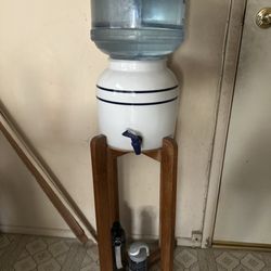 Polar Springs Water