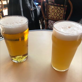 Aux Tables du Père Lachaise - Saint omer and belzebuth - Bistros Near Me - Paris, 75 Aux Tables du Père Lachaise - Saint omer and belzebuth - Bistros Near Me - Paris, 75