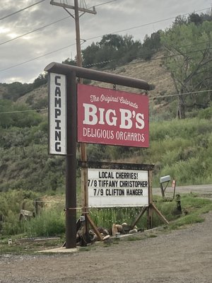 Big B's Delicious Orchards U-pick, Cafe & Tasting Room by null