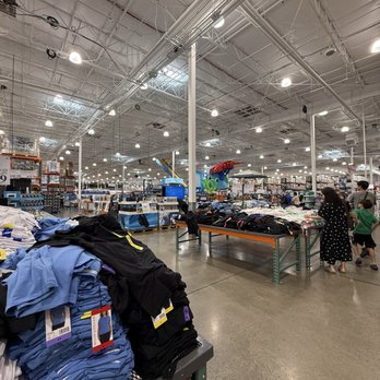 Costco - Wholesale Stores Near Me - Honolulu, Hawaii