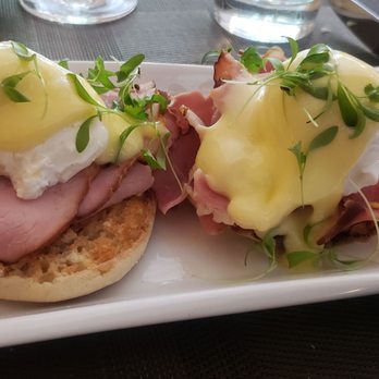 Dante Next Door - Traditional eggs benedict. Very tasty! - Italian Near Me - Cleveland, Ohio