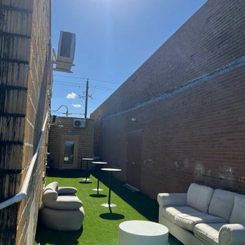 ICON SERVICES - Iconic Hidden Gem outdoor space - Caterers Near Me - Houston, Texas ICON SERVICES - Iconic Hidden Gem outdoor space - Caterers Near Me - Houston, Texas