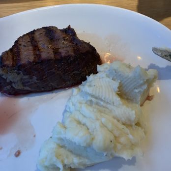 BJ's Restaurant & Brewhouse - Siirloin steak with white cheddar mashed potatoes - Brewpubs Near Me - Rochester, New York BJ's Restaurant & Brewhouse - Siirloin steak with white cheddar mashed potatoes - Brewpubs Near Me - Rochester, New York