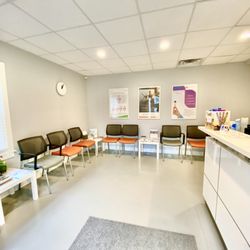 Carl Spivak, MD - Patient waiting room