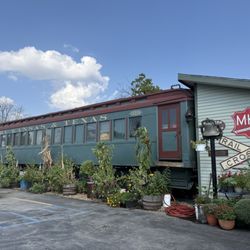 Kehde's BBQ - Front of the building.