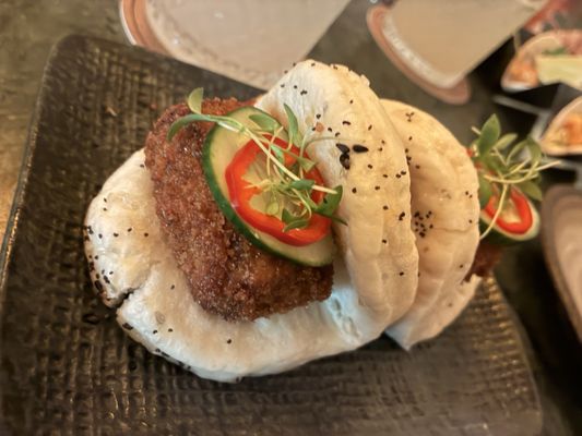 Double Knot Miami by null