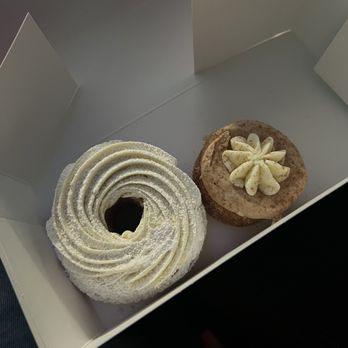 Five Daughters Bakery - Vanilla donut and cinnamon cream cheese - Bakeries Near Me - Nashville, Tennessee Five Daughters Bakery - Vanilla donut and cinnamon cream cheese - Bakeries Near Me - Nashville, Tennessee