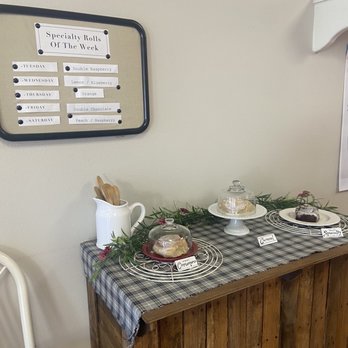 Grandma Ruth's Cinnamon Rolls - The weekly menu - Bakeries Near Me - Branson, Missouri Grandma Ruth's Cinnamon Rolls - The weekly menu - Bakeries Near Me - Branson, Missouri