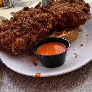 Big Pink - Fried Chicken and Waffles - Pizza Near Me - Miami Beach, Florida