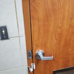 Pilot Travel Center - Broken latch and sensor with no lock.