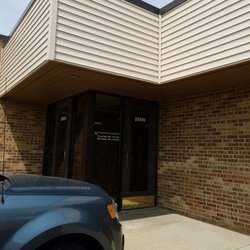 Grosse Pointe OB Gyn - Entrance is right next door to a cardiology Dr.