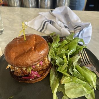 Arden - Chicken Sandwich - New American Near Me - Brooklyn, New York